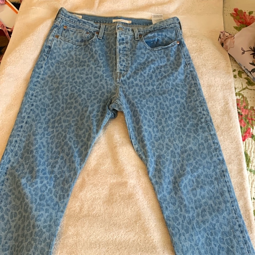 Women's Levi's, Sz 31, Wedgie Leopard Print, slightly cropped, so cute!